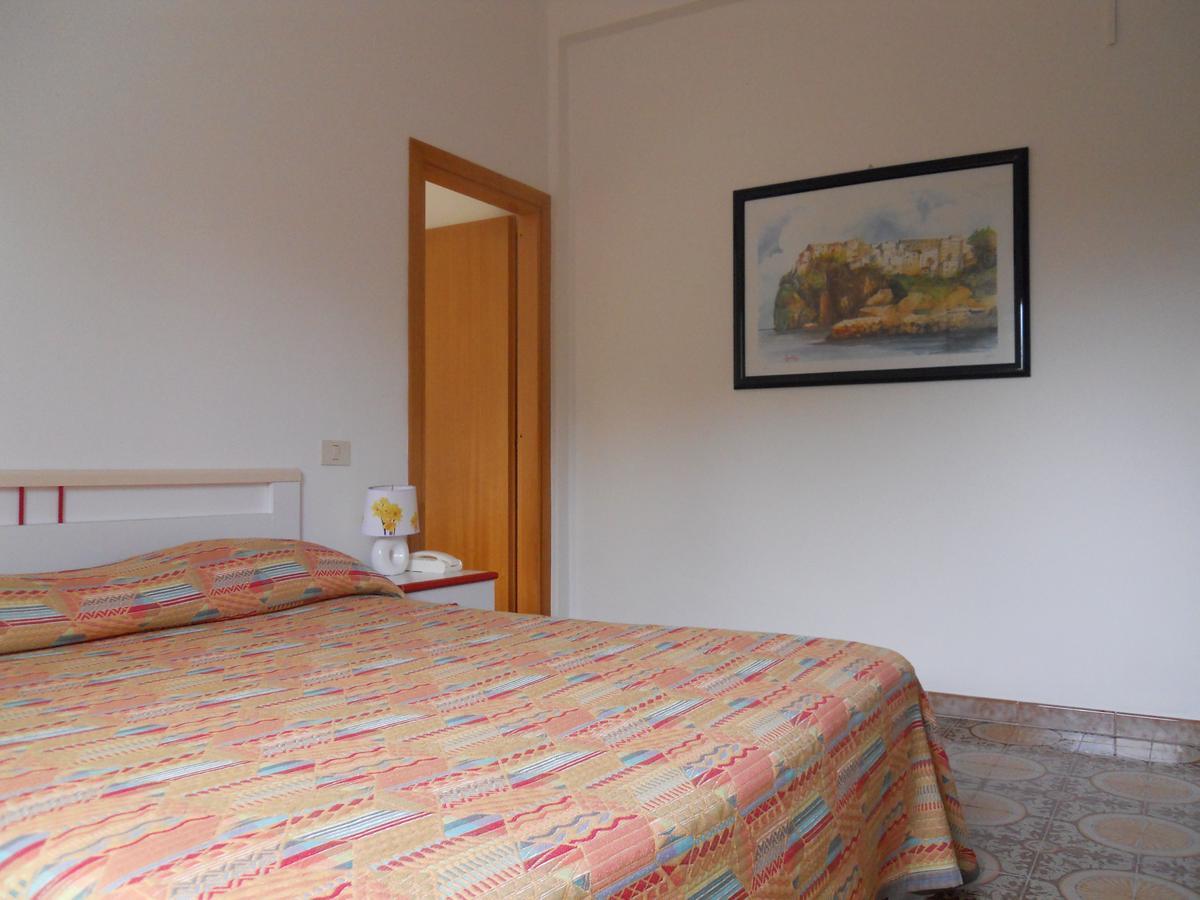 Hotel Coppa Di Cielo Peschici Eksteriør billede